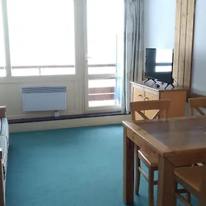https://pied-des-pistes-lumineux-4p-parking-couvert.midi-pyreneeshotels.com